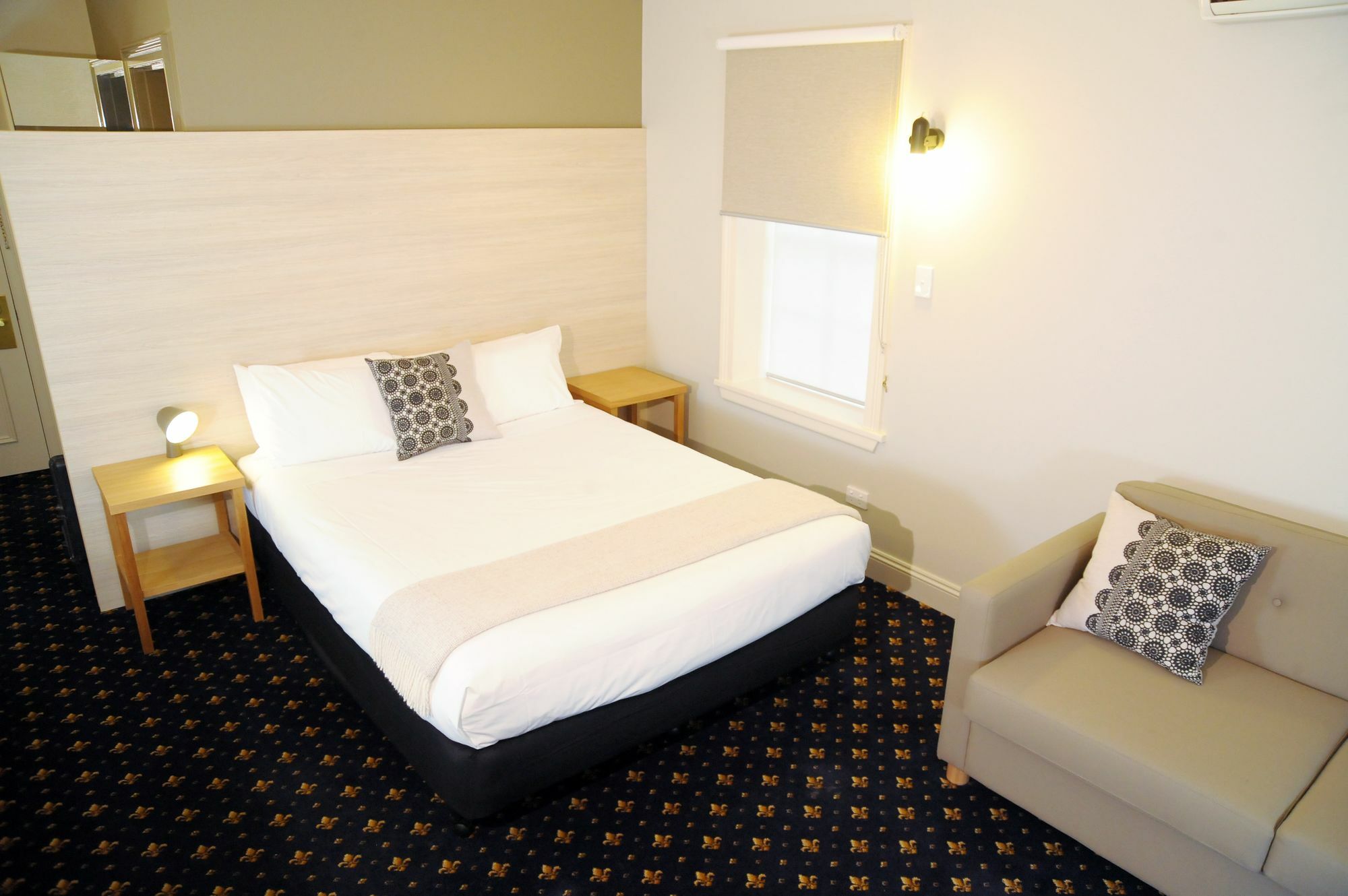 Sovereign Hill Hotel Баларат Екстериор снимка