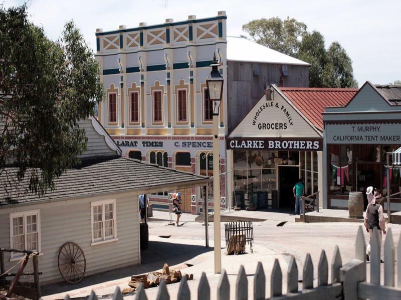 Sovereign Hill Hotel Баларат Екстериор снимка